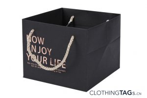 paper bags with logo printed 3
