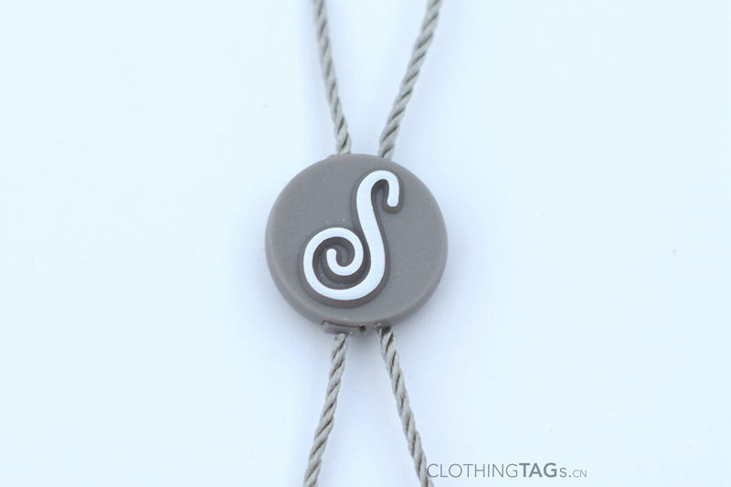 Hang tag string snap lock fastener