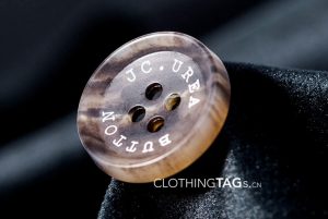 clothing-buttons-1211