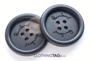clothing-buttons-1333