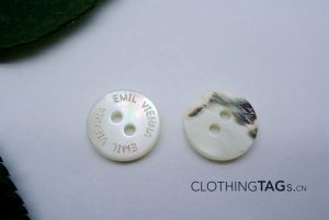 clothing-buttons-1816