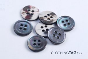 clothing-buttons-1817