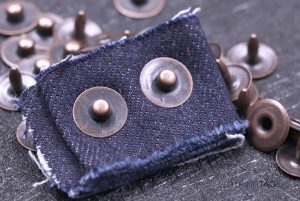 Jeans-Buttons-Rivets-861