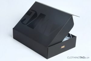 Custom-Apparel-Boxes-806