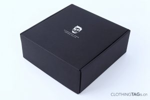Custom-Apparel-Boxes-810