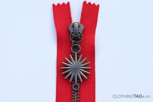 Metal-Zipper-Pulls-884