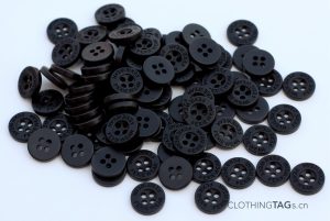 clothing-buttons-2000