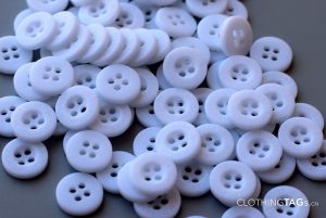 clothing-buttons-2004