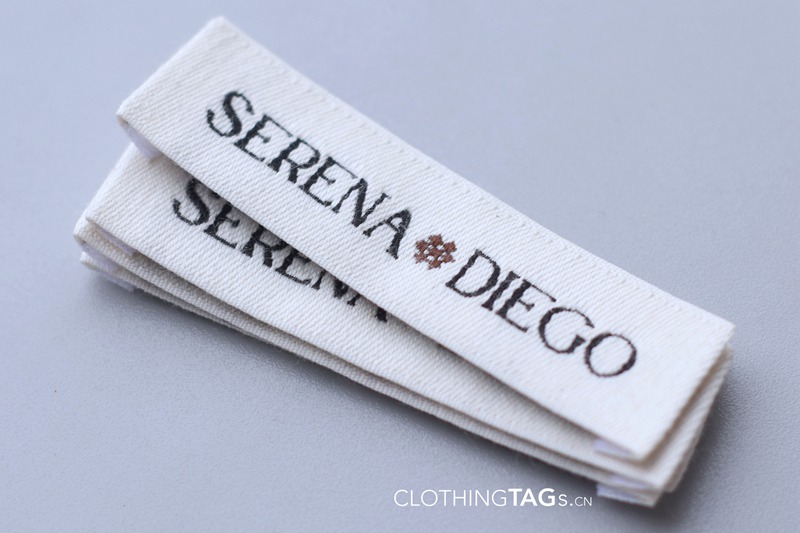 Eco - Friendly Cotton Woven Clothing Labels Tags For Clothes Embroidered